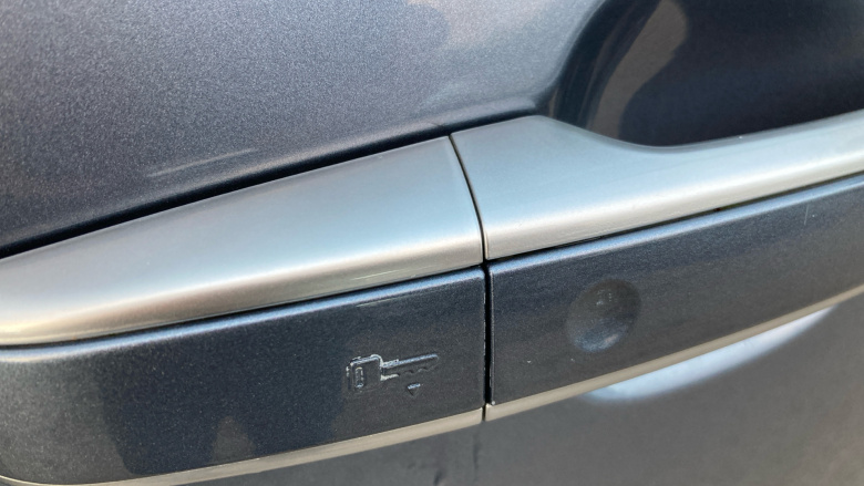 Land Rover Range Rover 4.4 SDV8 Autobiography 4dr Auto Diesel Estate